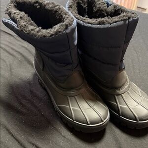 London Fog Kids Boots - Black and Gray